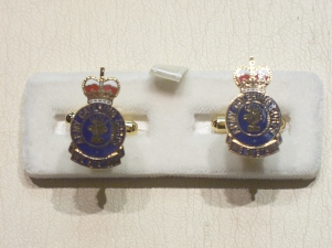 Army Catering Corps enamelled cufflinks - Click Image to Close